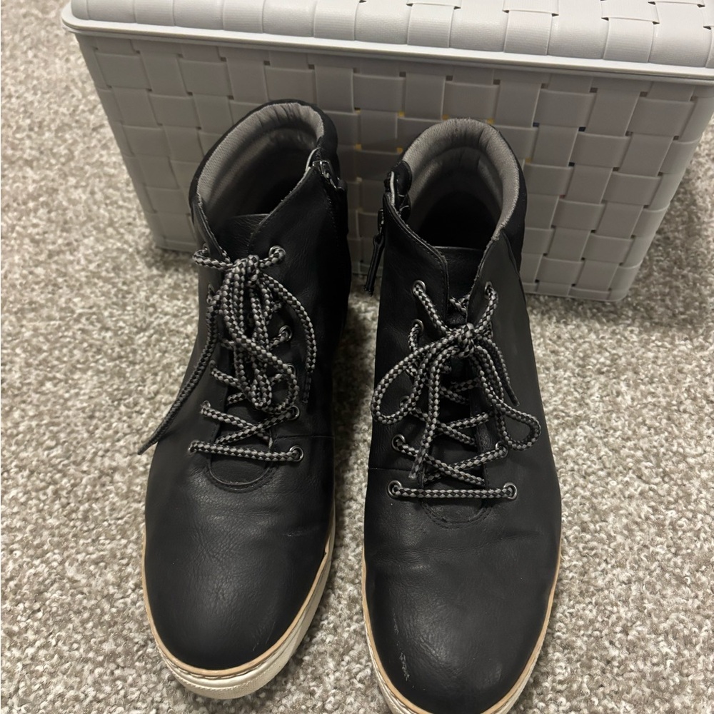 Dr. Scholl's Black Ankle Boots with White Sole